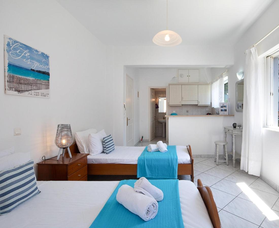 Irini Apartments And Studios 아기오스고르디오스 외부 사진