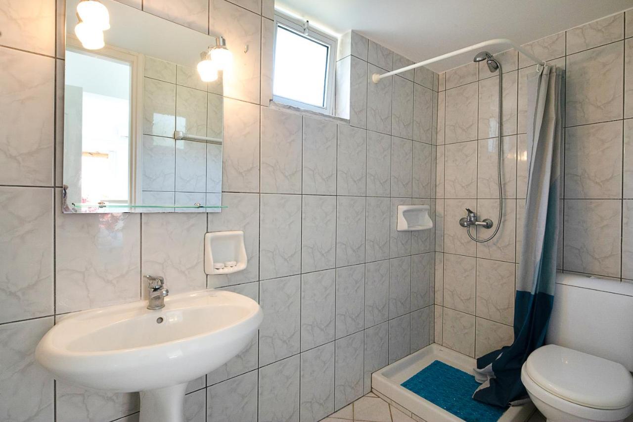 Irini Apartments And Studios 아기오스고르디오스 외부 사진